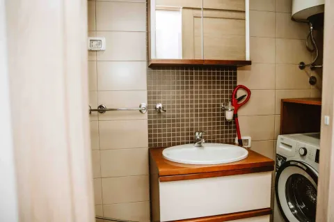 Rent, two bedroom apartment, 68m², City Kvart, Podgorica - image 11