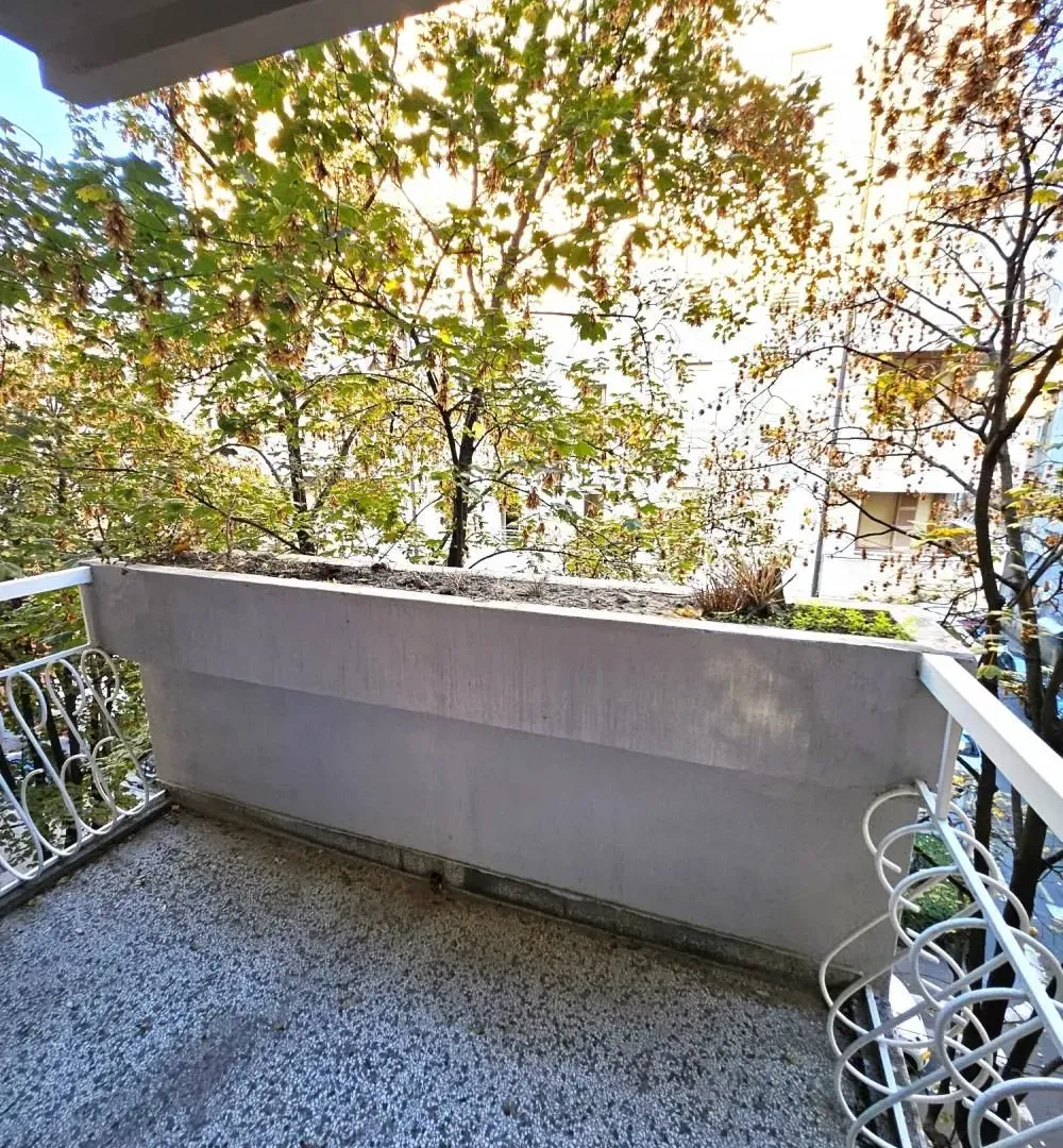 Rent, four bedroom apartment, 143m², Kalenić Pijaca, Vračar Sve Podlokacije