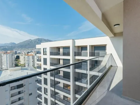 Sale, three bedroom apartment, 128m², Centar, Bar - image 11