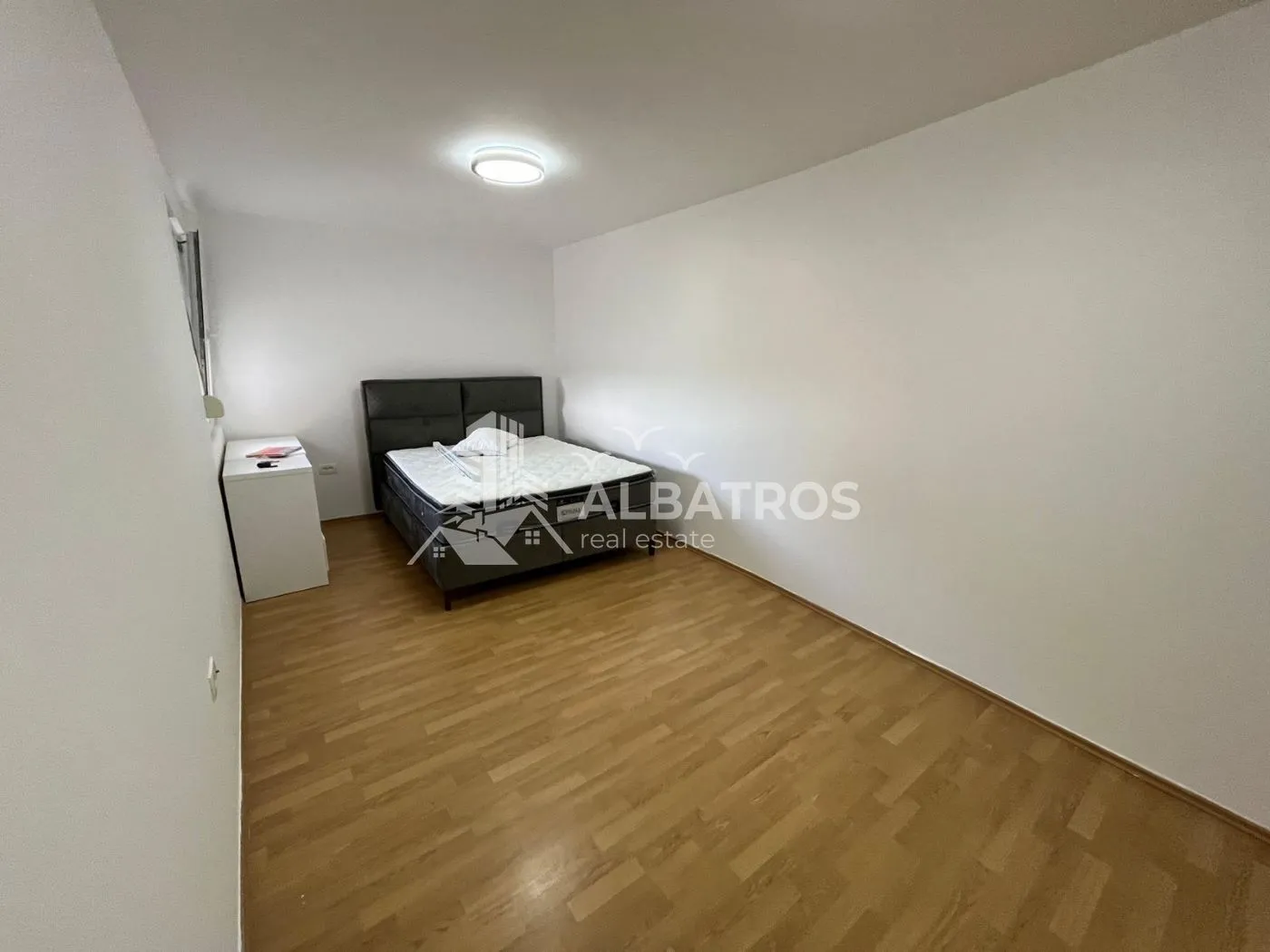 Rent, three bedroom apartment, 135m², Tomba, Bar