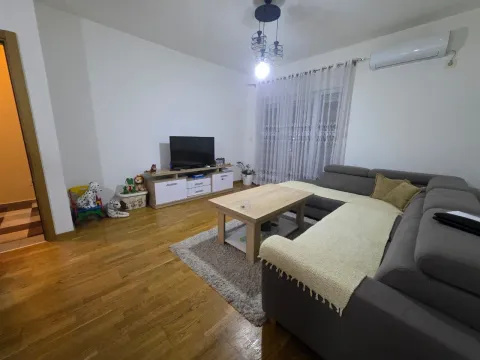 Prodaja, jednosoban stan, 46m², Stari Aerodrom, Podgorica - image 4