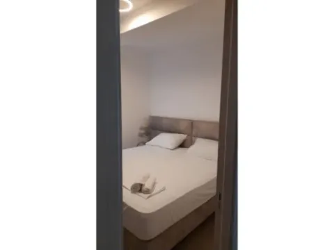 Izdavanje, dvosoban stan, 81m², Budva, Crna Gora - image 3