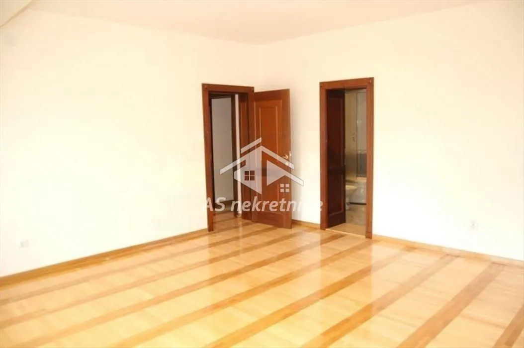 Rent, apartment, 250m², Savski Venac, Beograd