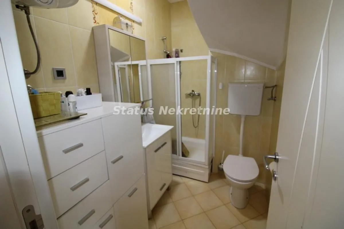 Prodaja, trosoban stan, 83m², Grbavica, Novi Sad Sve Podlokacije