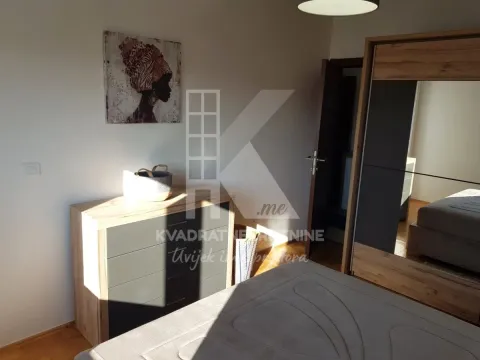 Izdavanje, dvosoban stan, 70m², Donja Gorica, Podgorica - image 8