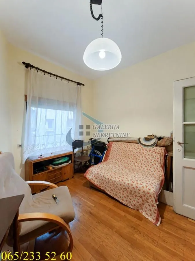 Sale, three bedroom apartment, 66m², Vračar Sve Podlokacije, Beograd
