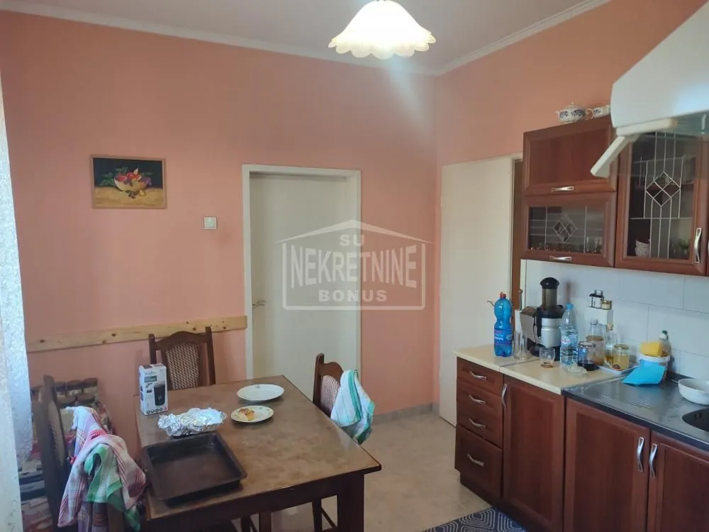 Prodaja, kuća, 123m², Ker, Subotica