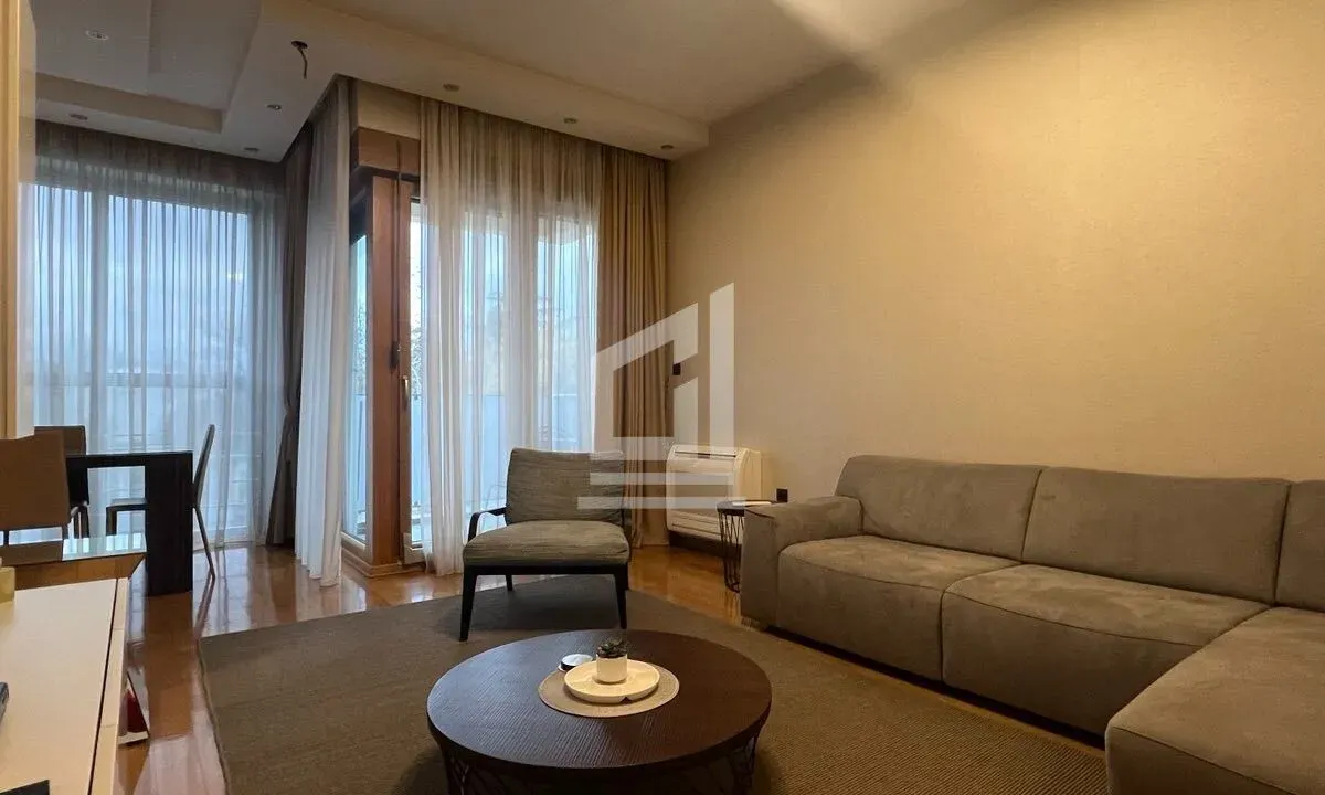 Izdavanje, dvosoban stan, 78m², Momišići, Podgorica