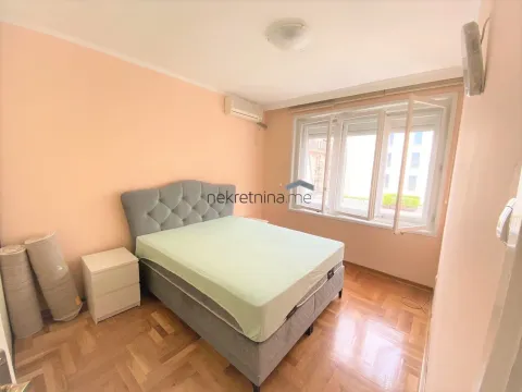 Rent, two bedroom apartment, 90m², Centar, Podgorica - image 6