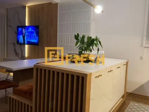 Prodaja, trosoban stan, 90m², Blok 9, Podgorica - image 4