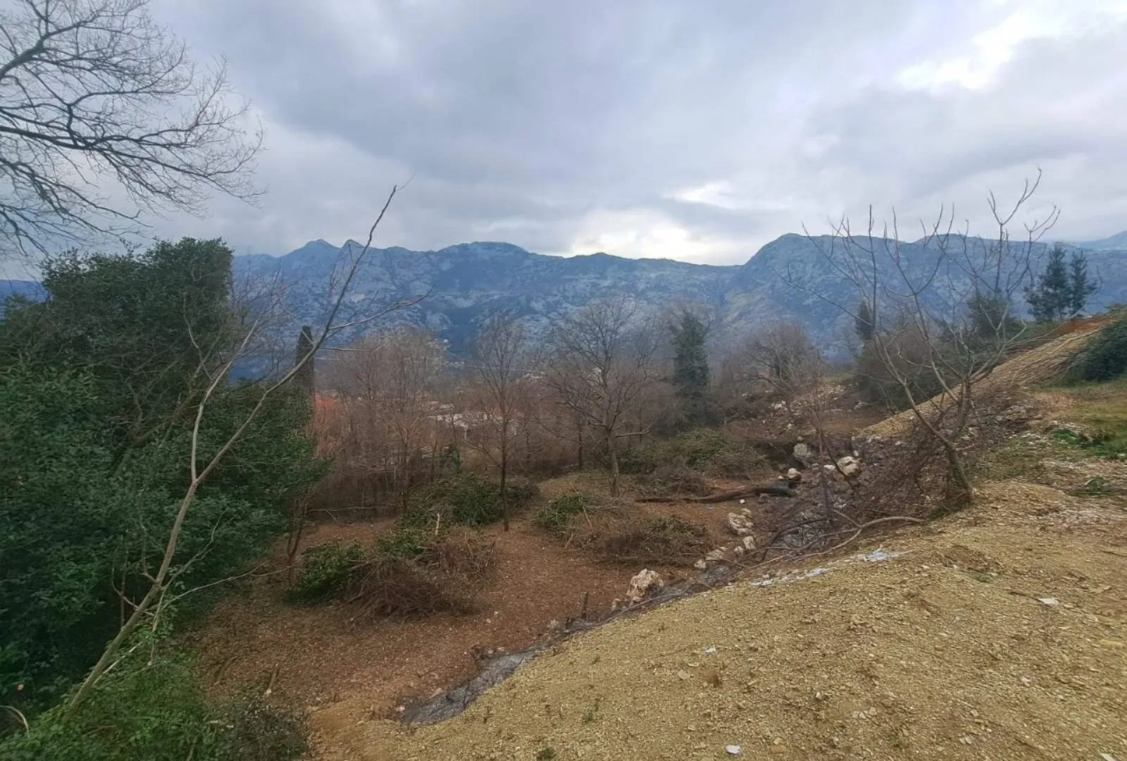 Prodaja, plac, 1100m², Risan, Kotor