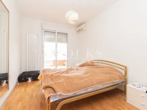 Izdavanje, kuća, 300m², Rogami, Podgorica - image 7