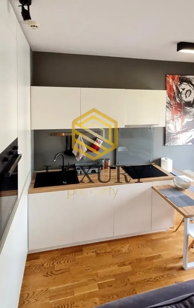 Izdavanje, garsonjera, 33m², City Kvart, Podgorica