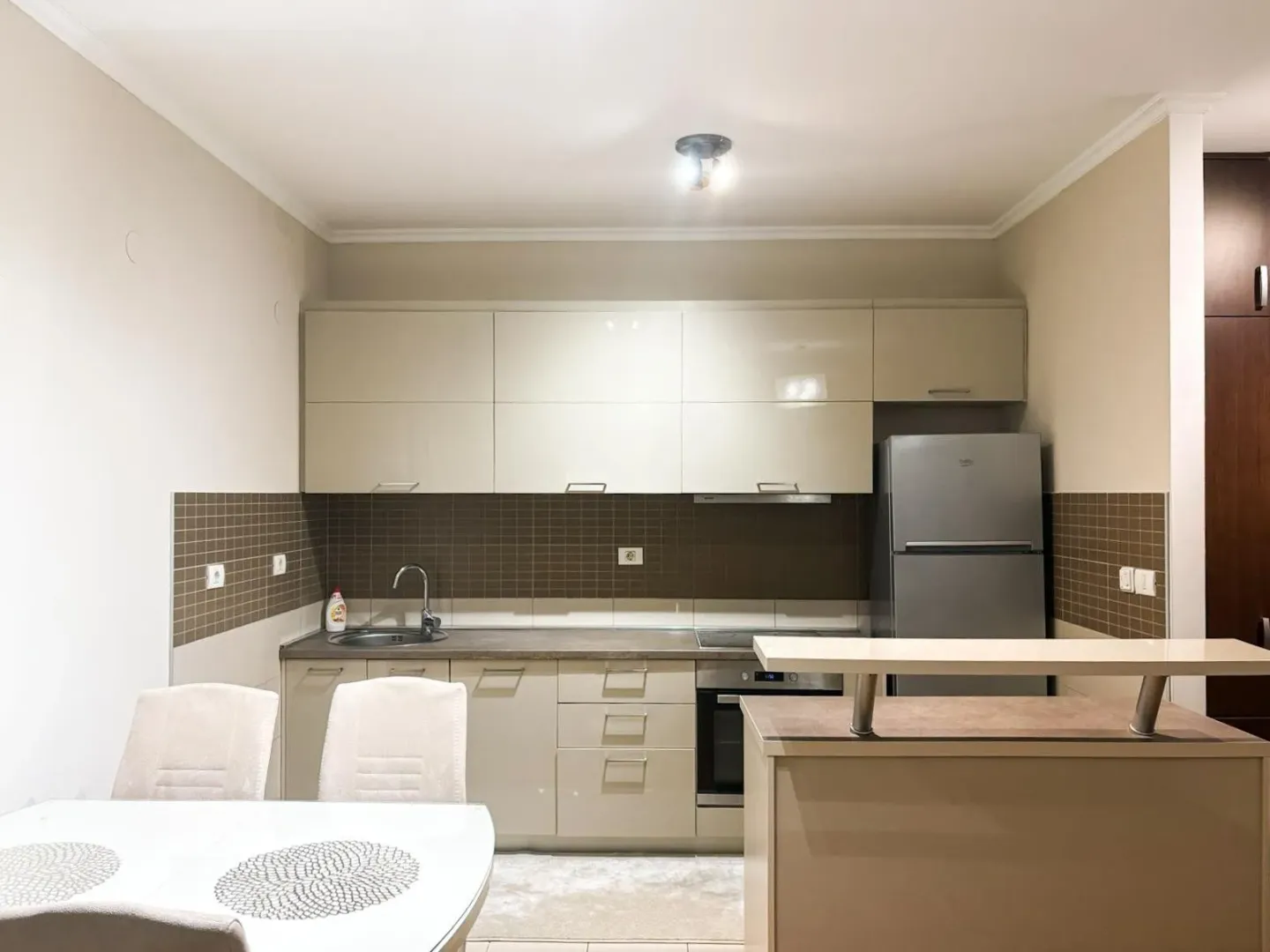 Izdavanje, jednosoban stan, 54m², City Kvart, Podgorica