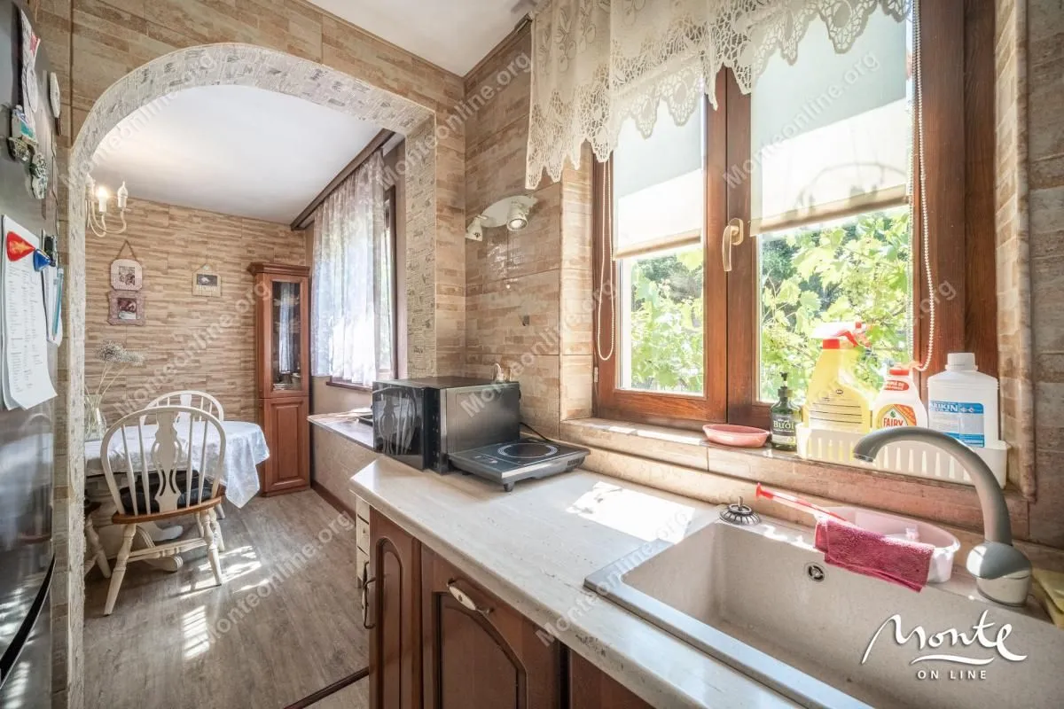 Prodaja, kuća, 130m², Tivat, Crna Gora