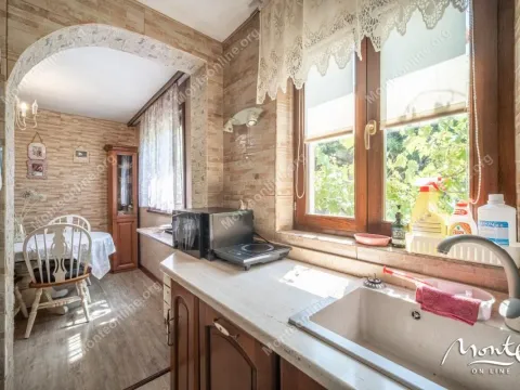Prodaja, kuća, 130m², Tivat, Crna Gora - image 17