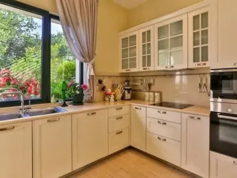 Prodaja, kuća, 240m², Donja Lastva, Tivat - image 16