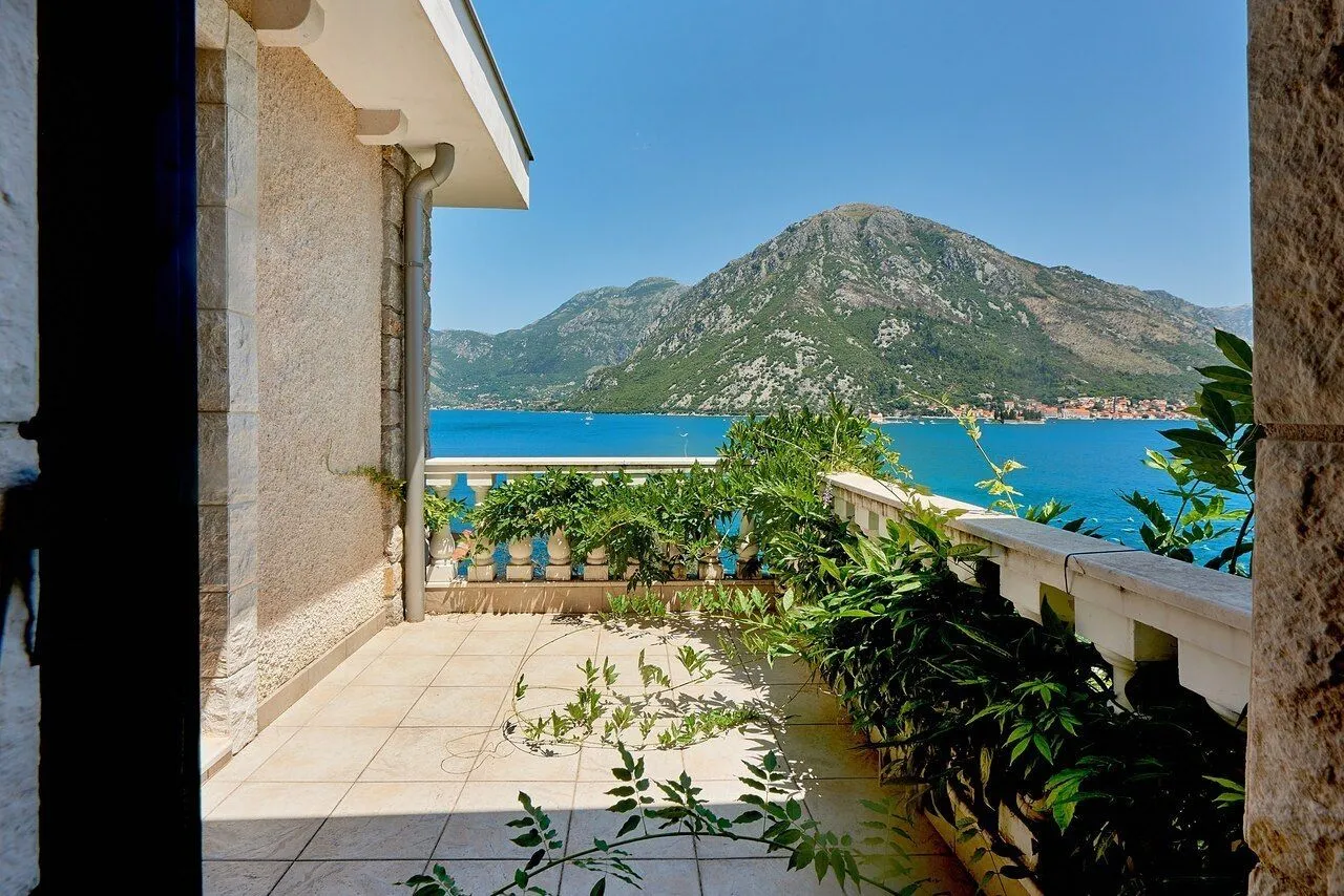 Sale, house, 235m², Kostanjica, Kotor