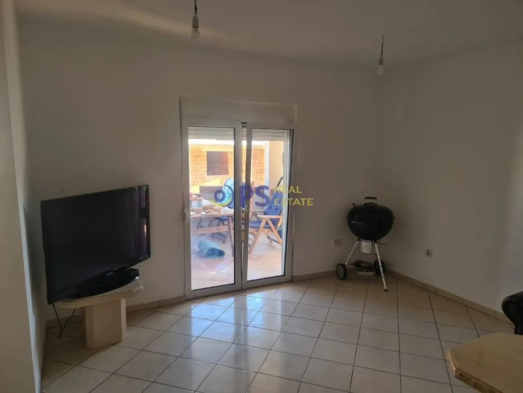 Sale, house, 400m², Bar, Crna Gora