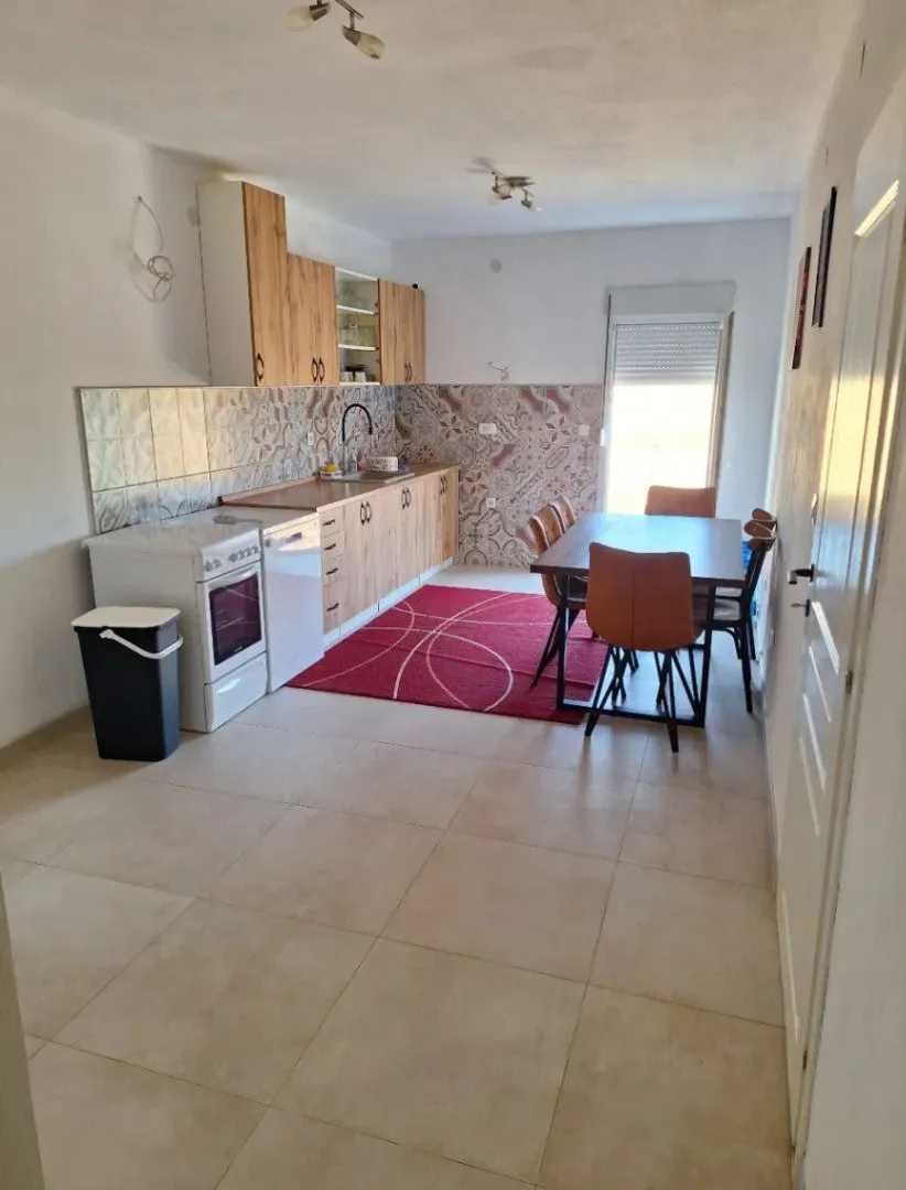 Rent, house, 170m², Cijevna, Podgorica