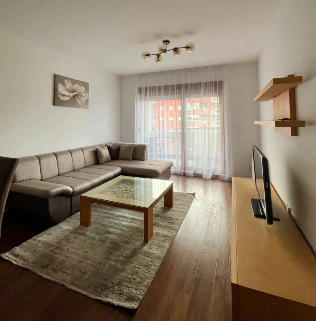 Izdavanje, dvosoban stan, 70m2, Master Kvart, Podgorica