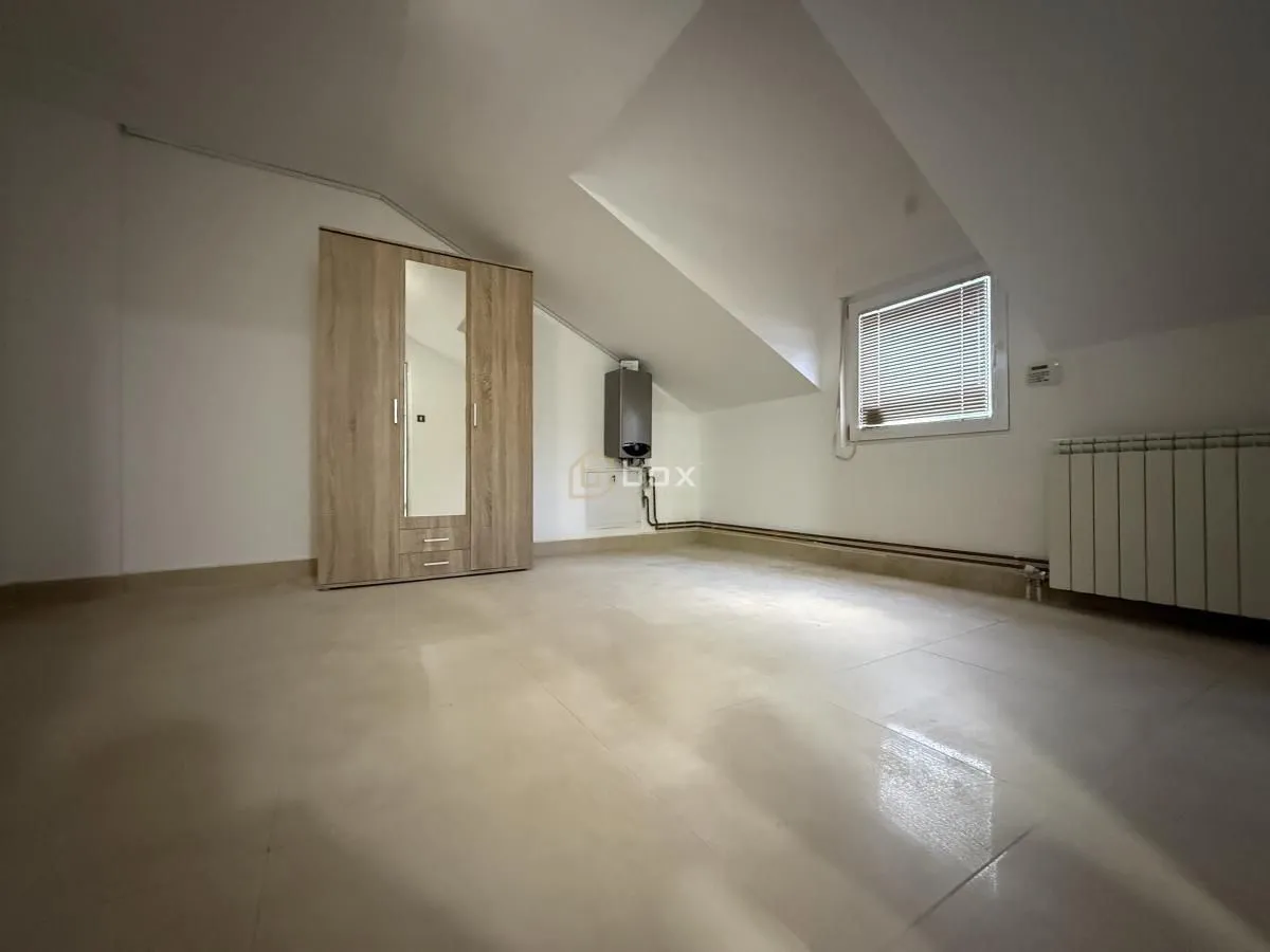 Prodaja, dvosoban stan, 87m², Donja Vrežina, Niš