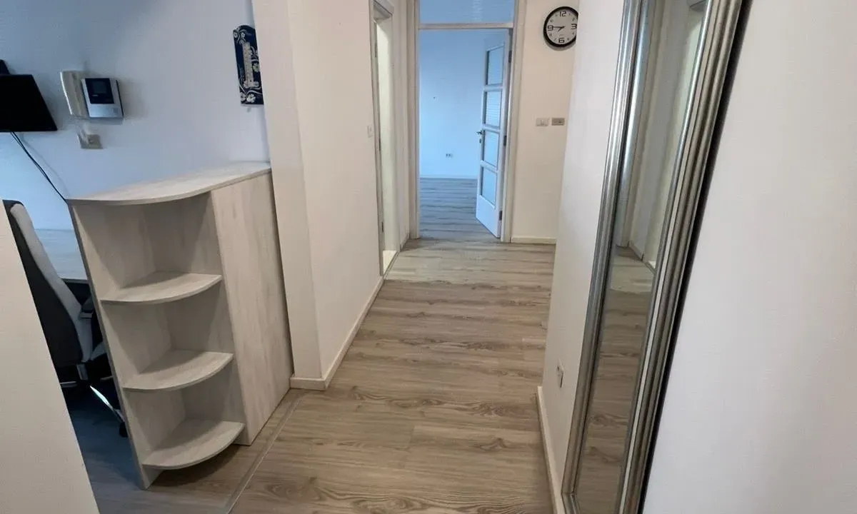 Rent, office space, 75m², Centar, Podgorica