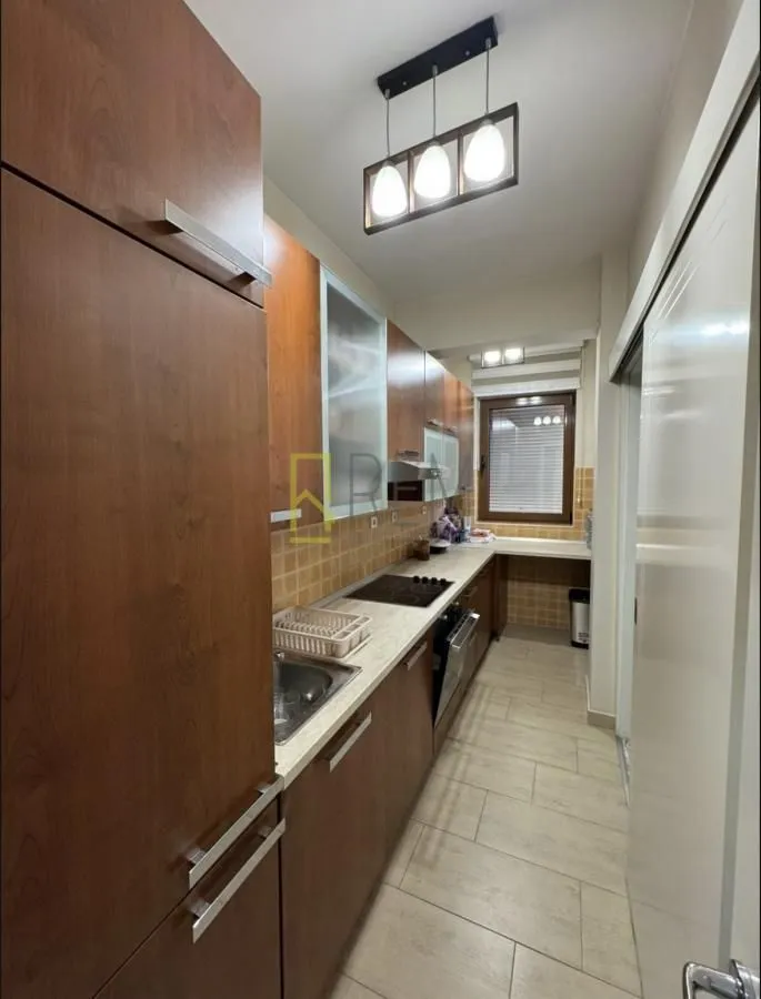 Izdavanje, trosoban stan, 90m², Preko Morače, Podgorica