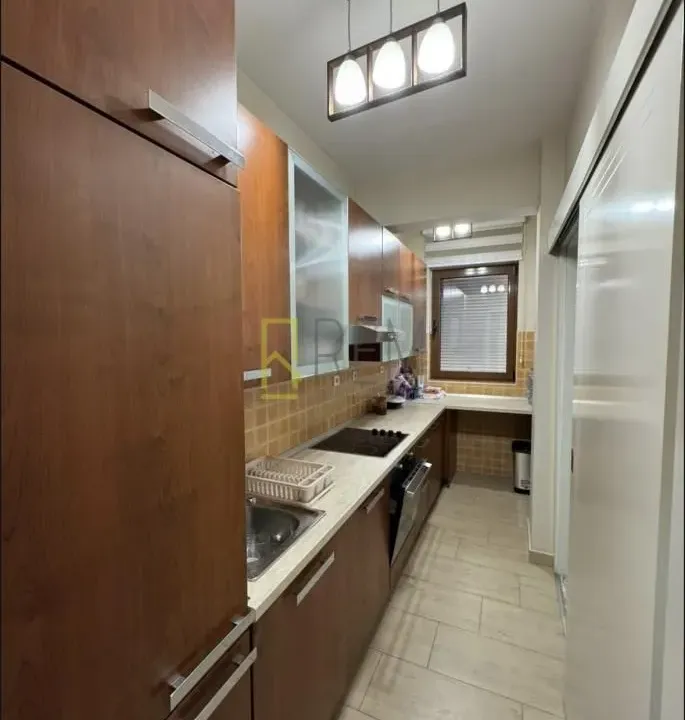 Izdavanje, trosoban stan, 90m², Preko Morače, Podgorica