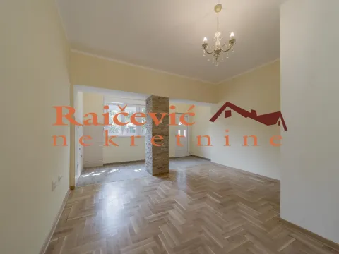 Sale, one bedroom apartment, 28m², Zvezdara Sve Podlokacije, Beograd - image 3