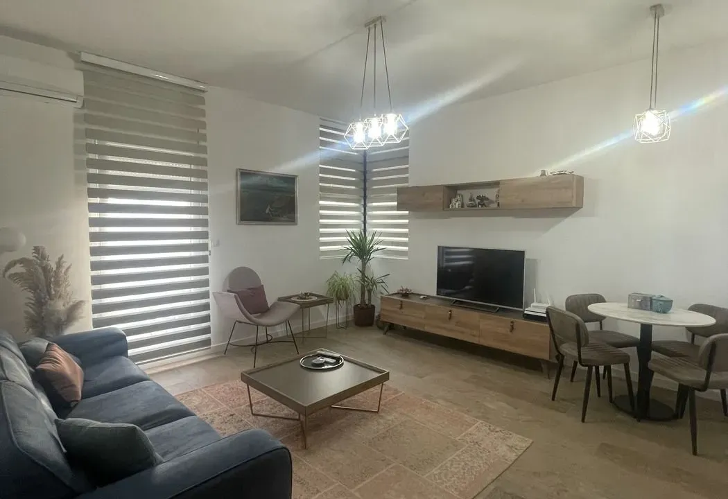 Prodaja, dvosoban stan, 63m², Tivat, Crna Gora