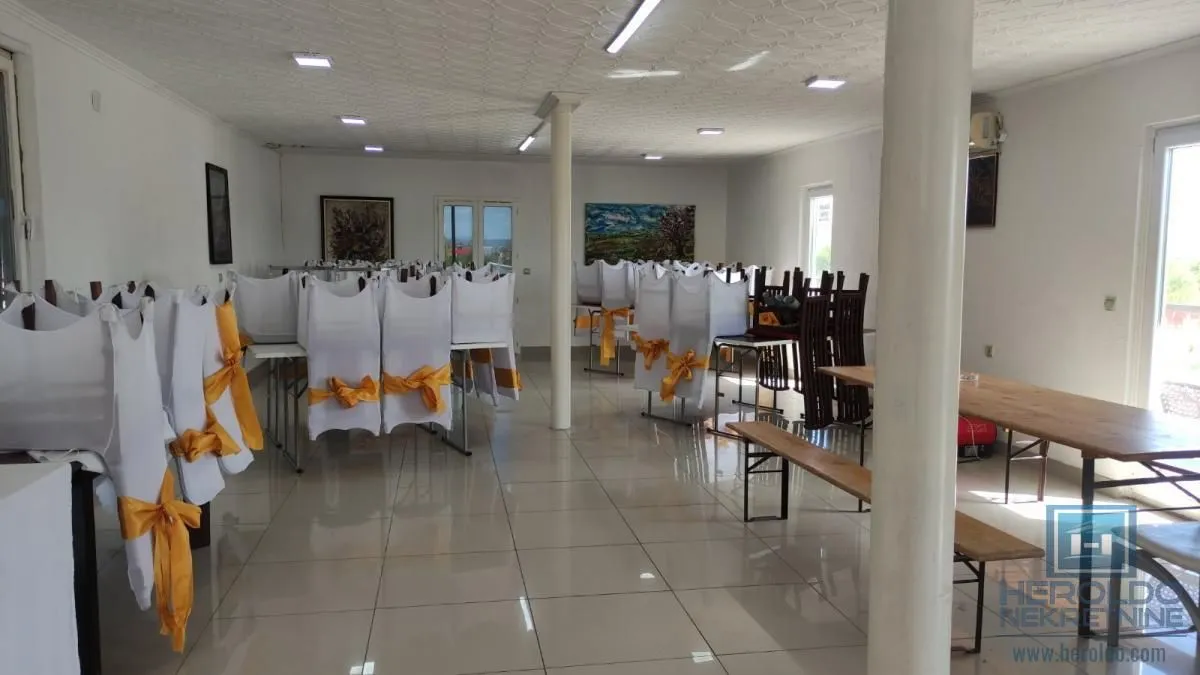 Rent, office space, 200m², Vašarište, Jagodina