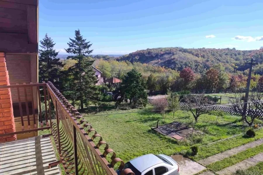 Prodaja, kuća, 220m², Voždovac Sve Podlokacije, Beograd