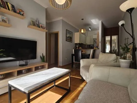 Sale, two bedroom apartment, 53m², Budva, Crna Gora - image 1