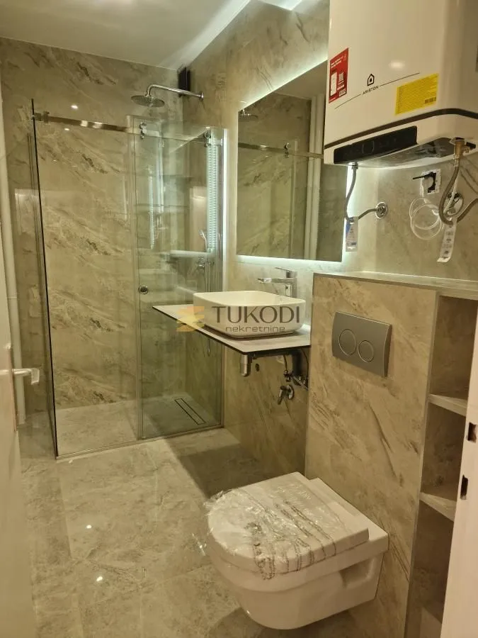 Rent, office space, 64m², Stari Merkator, Novi Beograd Sve Podlokacije