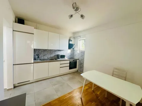 Sale, three bedroom apartment, 73m², Centar, Budva - image 2