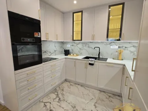 Izdavanje, trosoban stan, 114m², Vračar Hram, Vračar Sve Podlokacije - image 10