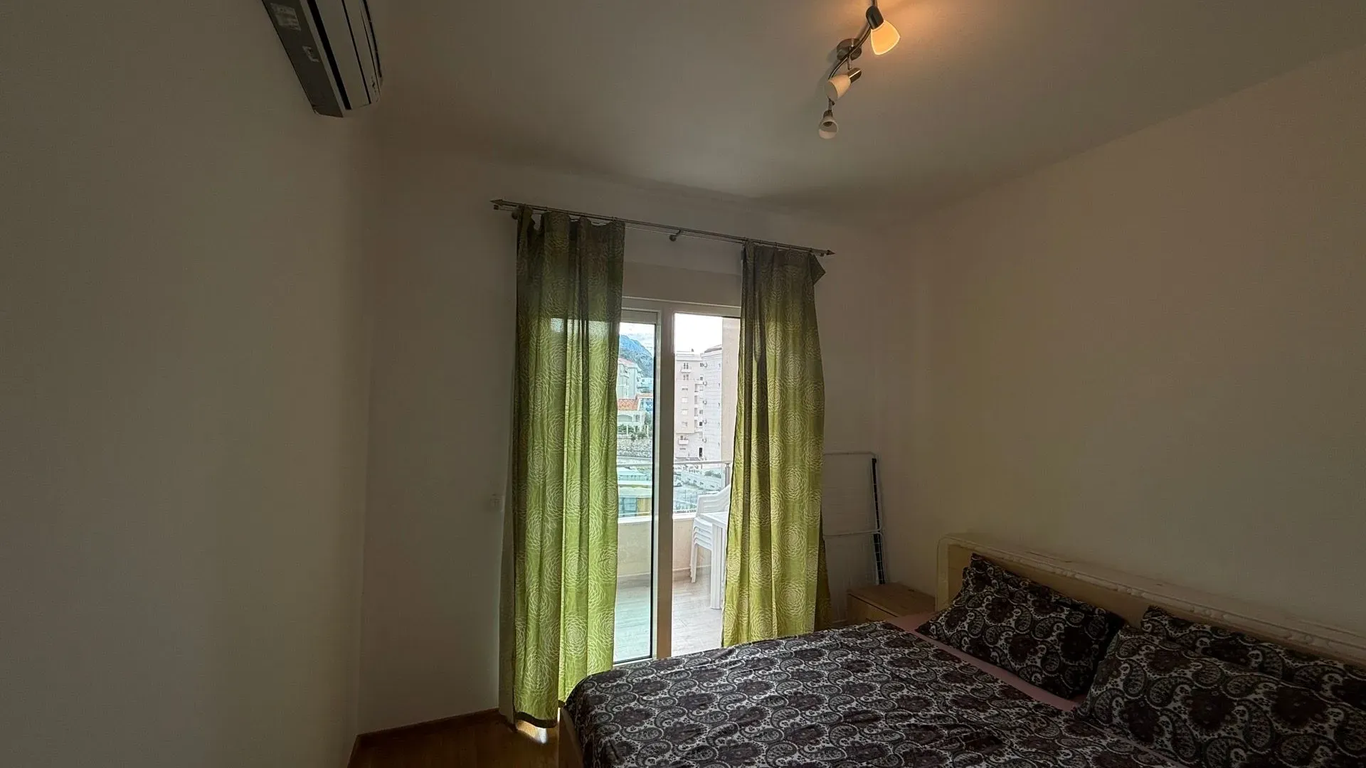 Sale, two bedroom apartment, 43m², Bečići, Budva