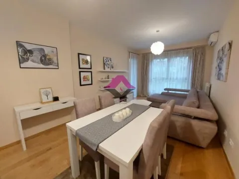 Izdavanje, dvosoban stan, 53m², Tašmajdan, Palilula Sve Podlokacije - image 2