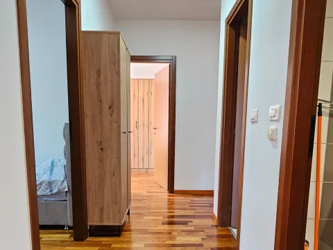 Rent, two bedroom apartment, 64m², City Kvart, Podgorica - image 8