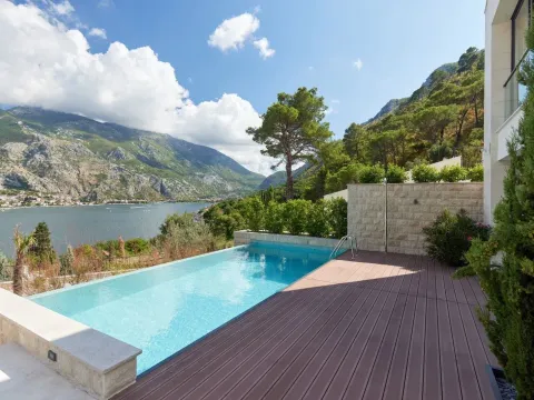 Sale, house, 456m², Prčanj, Kotor - image 2