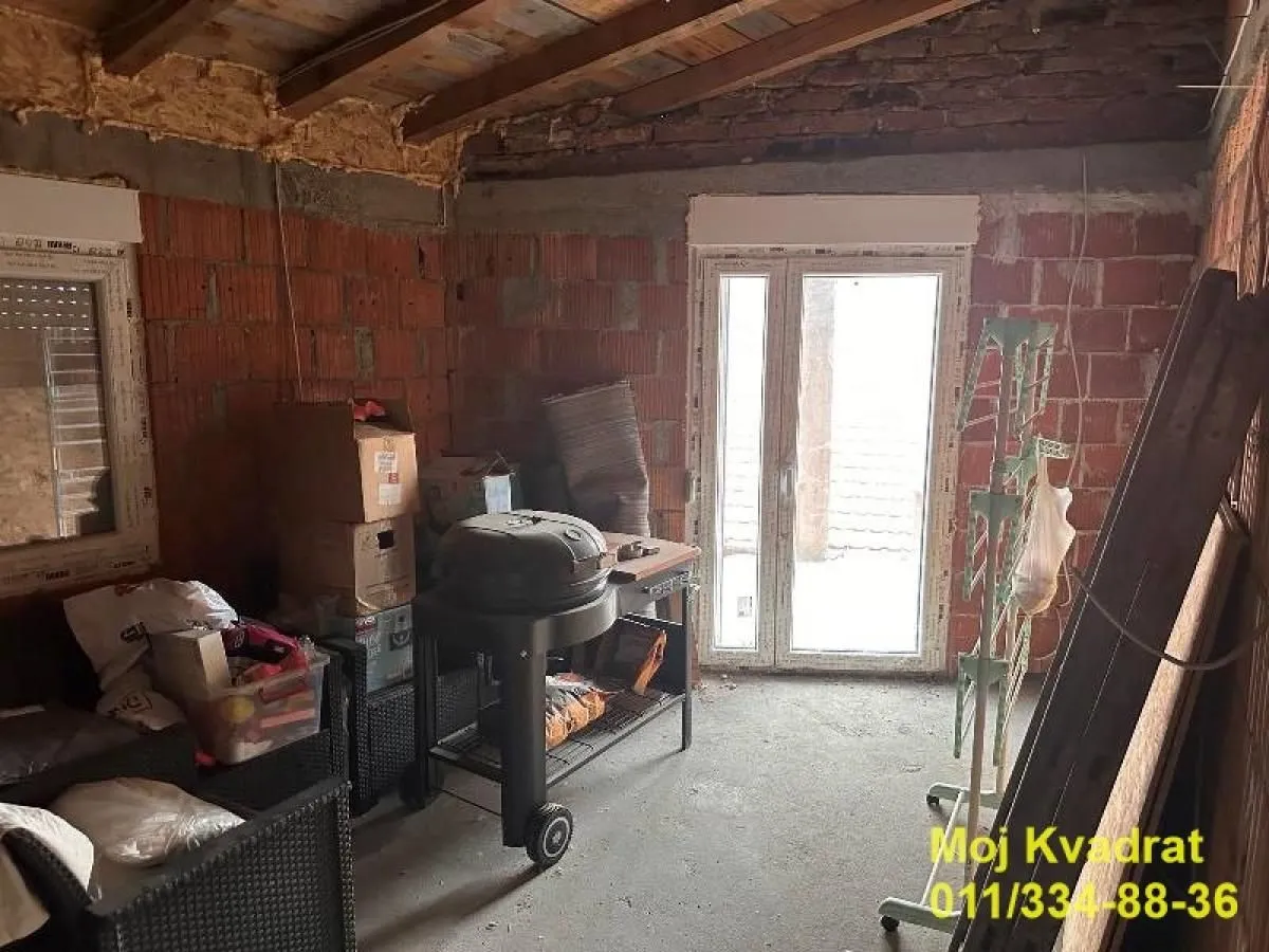 Sale, three bedroom apartment, 102m², Pasino Brdo, Voždovac Sve Podlokacije