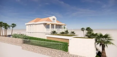 Spoljašnji izgled kuće sa dvorištem i palmama. - image 2