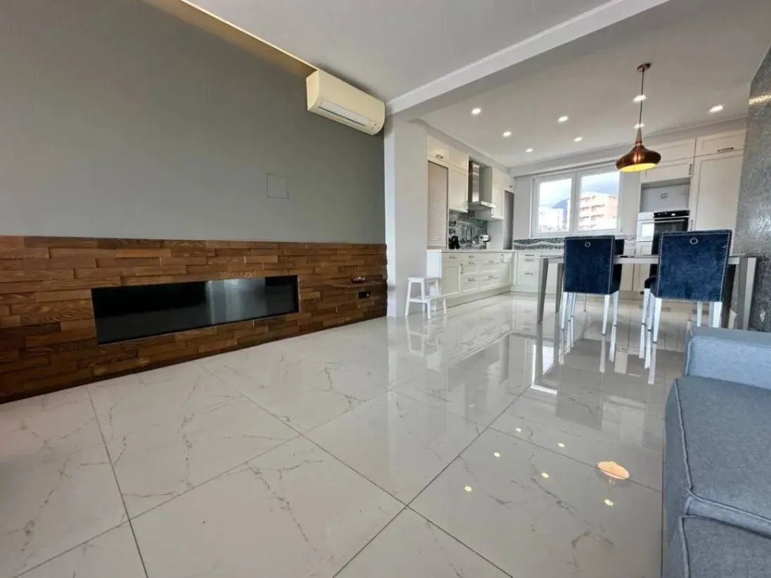 Sale, two bedroom apartment, 131m², Bečići, Budva