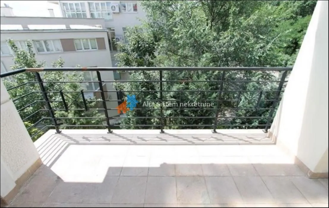 Rent, three bedroom apartment, 130m², Savski Venac, Beograd