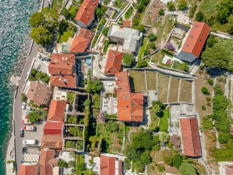 Sale, house, 484m², Perast, Kotor - image 26