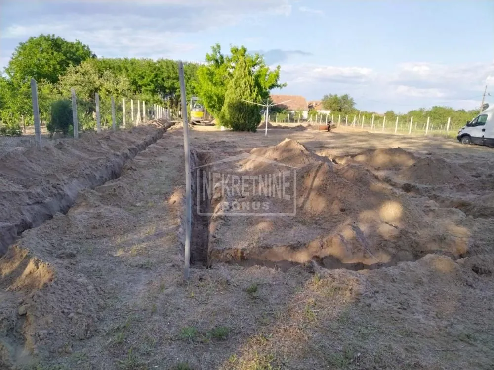Prodaja, plac, 1855m², Mali Radanovac, Subotica