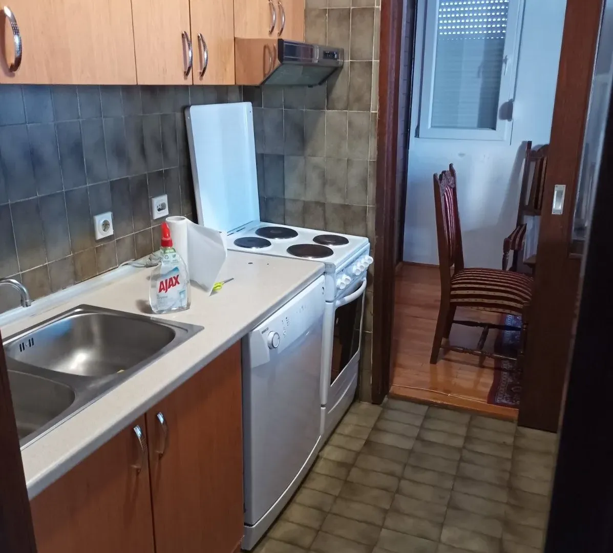 Sale, one bedroom apartment, 76m², Blok 5, Podgorica
