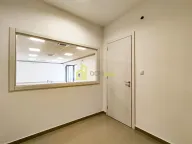 Izdavanje, poslovni prostor, 150m², Stari Aerodrom, Podgorica - image 9