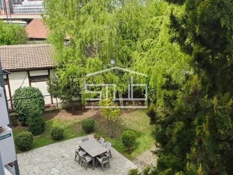 Prodaja, trosoban stan, 70m², Senjak, Beograd - image 12